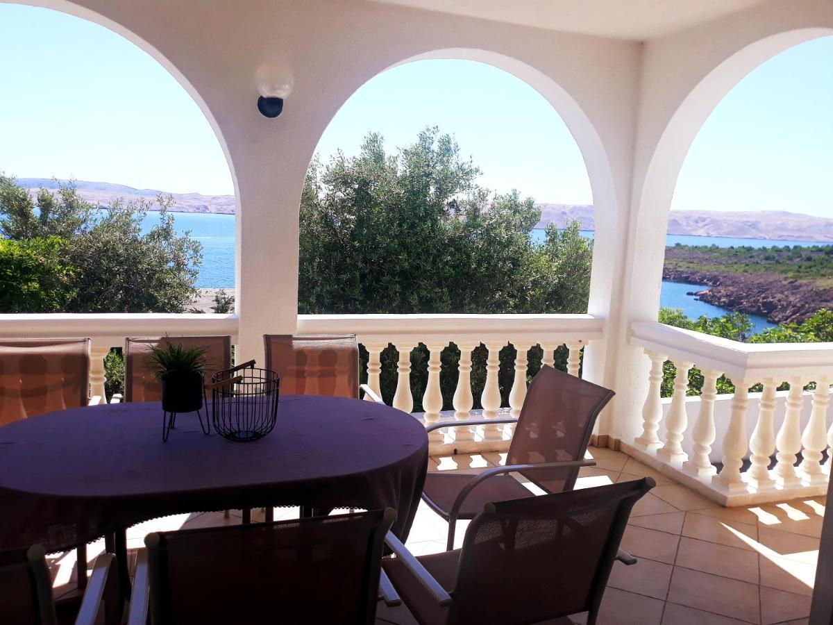 Villa Mihaela - Apartment Ika Cesarica Eksteriør billede