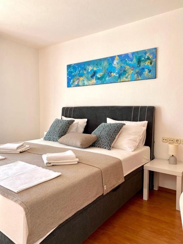 Villa Mihaela - Apartment Ika Cesarica Eksteriør billede