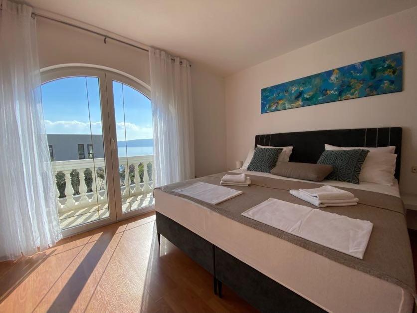 Villa Mihaela - Apartment Ika Cesarica Eksteriør billede