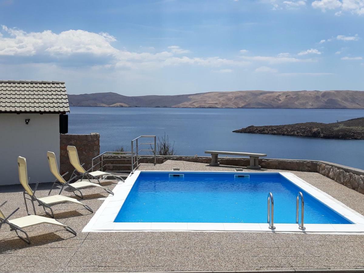 Villa Mihaela - Apartment Ika Cesarica Eksteriør billede